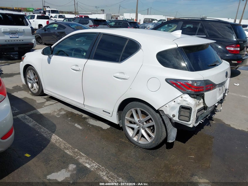 2017 Lexus Ct VIN JTHKD5BH1H2288039 IAAI salvage auction — REAR END, Salvage Title, sold $4,250 on 2026-07-22 (photo 3)