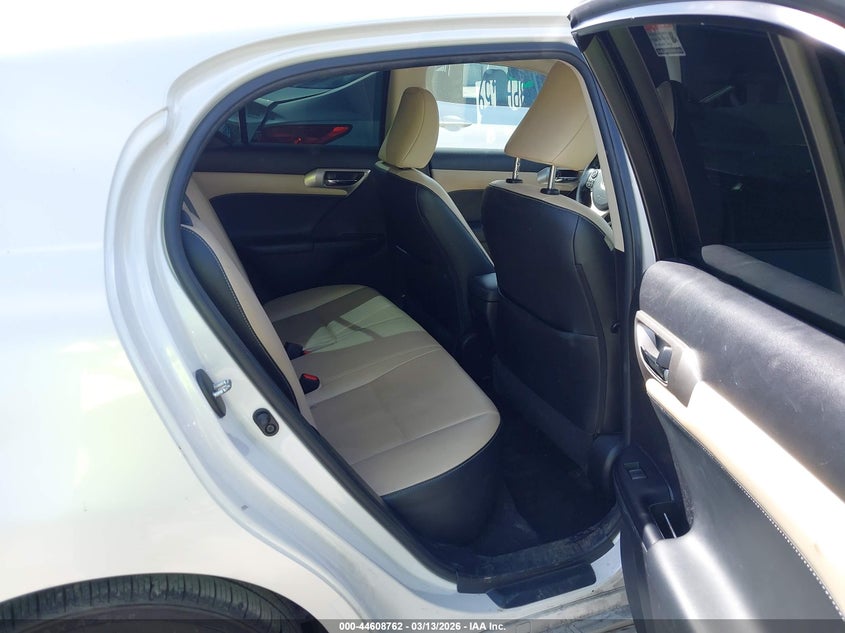 2017 Lexus Ct VIN JTHKD5BH1H2288039 IAAI salvage auction — REAR END, Salvage Title, sold $4,250 on 2026-07-22 (photo 8)