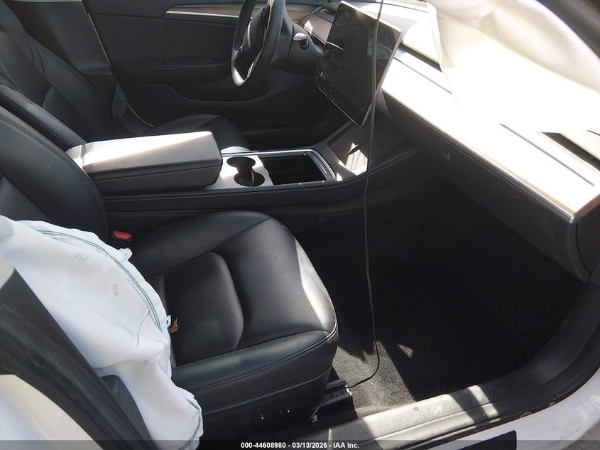 2022 Tesla Model 3 VIN 5YJ3E1EB3NF257659 IAAI salvage auction — RIGHT SIDE, Salvage Title, sold $25 on 2026-07-30 (photo 5)