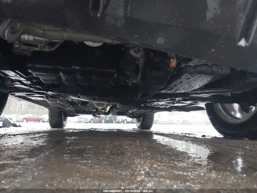 2022 Mitsubishi Outlander VIN JA4ARUAU2NU010011 IAAI salvage auction — TRANSMISSION, Salvage Title, sold $6,500 on 2026-07-15 (photo 6)