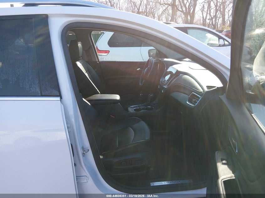 2020 Chevrolet Equinox VIN 3GNAXXEV3LS738067 IAAI salvage auction — REAR END, Salvage Title, sold $4,100 on 2026-07-20 (photo 5)