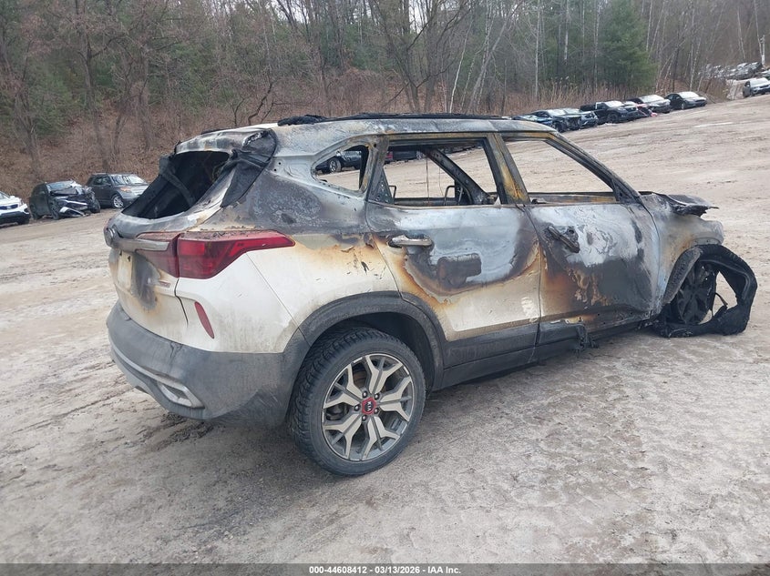 2021 Kia Seltos VIN KNDETCA29M7116549 IAAI salvage auction — TOTAL BURN, Salvage (Vermont), sold $25 on 2026-07-09 (photo 4)