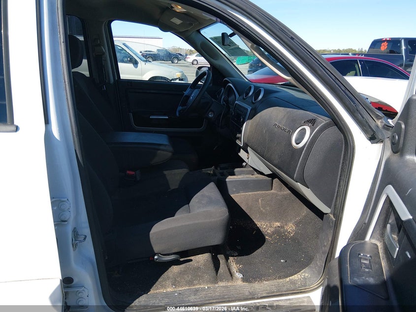 2008 Mitsubishi Raider VIN 1Z7HC28K98S572393 IAAI salvage auction — FRONT END, Salvage (South Carolina), sold $475 on 2026-07-08 (photo 5)