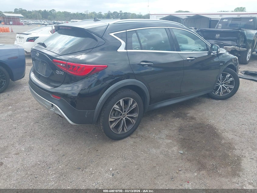 2017 Infiniti Qx30 VIN SJKCH5CR8HA034381 IAAI salvage auction — RIGHT FRONT, Salvage Title, sold $3,200 on 2026-07-09 (photo 4)