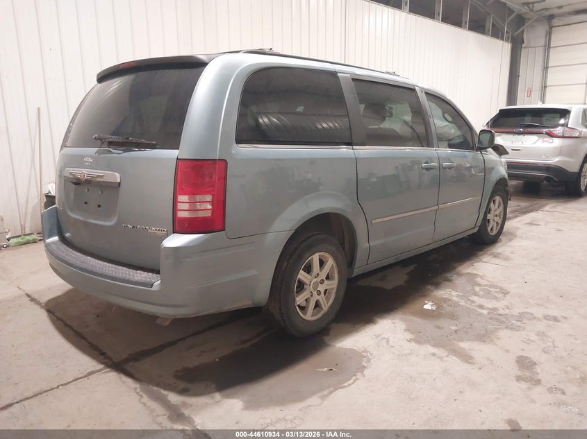 2010 Chrysler Town & country VIN 2A4RR5D12AR168009 IAAI salvage auction — FRONT END, Salvage (Iowa), sold $400 on 2026-07-09 (photo 4)