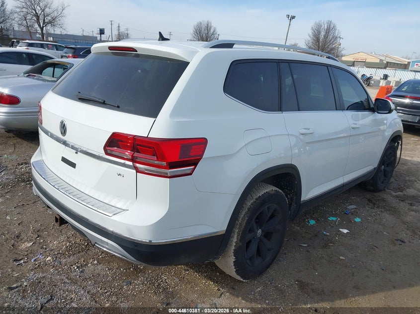 2018 Volkswagen Atlas VIN 1V2ER2CAXJC576091 IAAI salvage auction — FRONT END, Salvage Title, sold $3,000 on 2026-07-28 (photo 4)