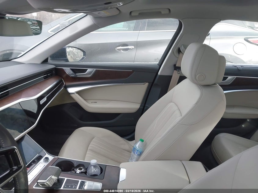 2019 Audi A6 VIN WAUM2AF21KN083905 IAAI salvage auction — LEFT FRONT, Salvage Title, sold $12,025 on 2026-07-14 (photo 5)