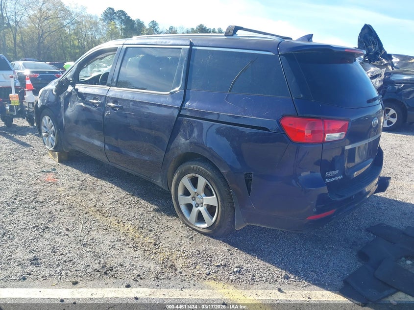 2018 Kia SEDONA VIN KNDMC5C19J6362899 IAAI salvage auction — LEFT & RIGHT, Salvage Title, sold $1,350 on 2026-07-08 (photo 3)