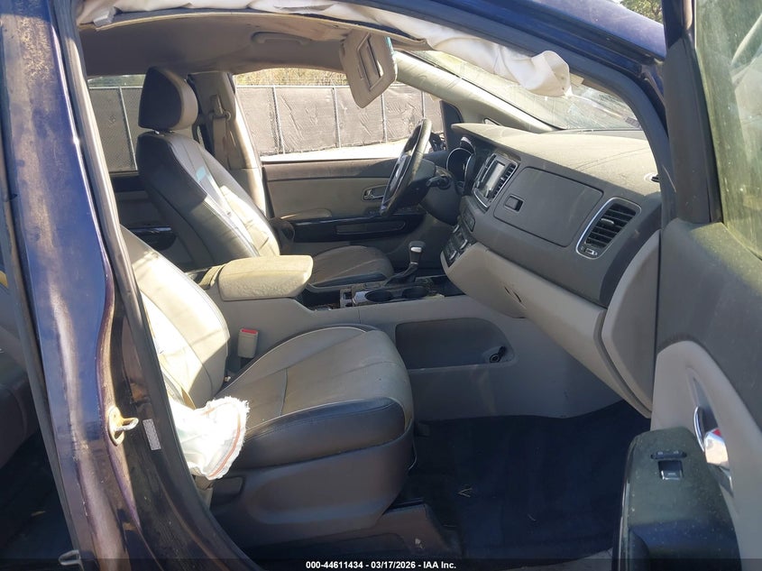 2018 Kia SEDONA VIN KNDMC5C19J6362899 IAAI salvage auction — LEFT & RIGHT, Salvage Title, sold $1,350 on 2026-07-08 (photo 5)