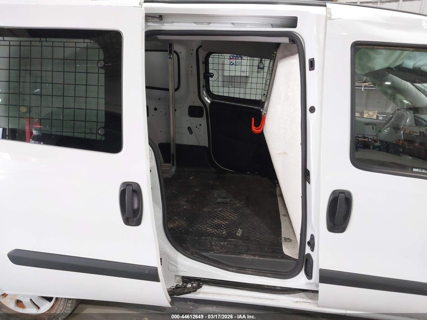 2020 Ram Promaster city VIN ZFBHRFBB8L6R50511 IAAI salvage auction — ALL OVER, Clear (Missouri), sold $700 on 2026-07-06 (photo 8)