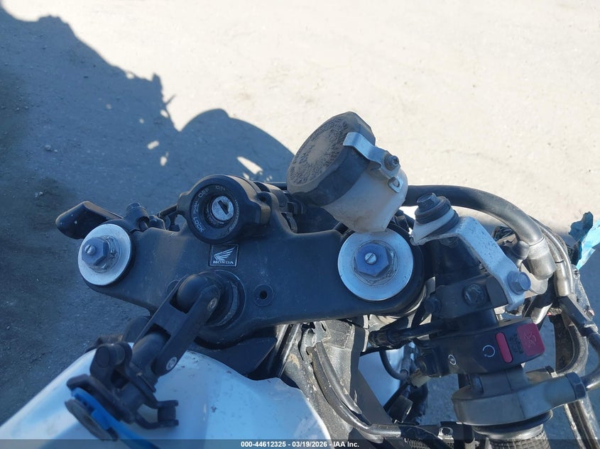 2011 Honda Cbr VIN JH2PC4068BK400050 IAAI salvage auction — THEFT, Salvage (California), sold $1,725 on 2026-07-22 (photo 7)