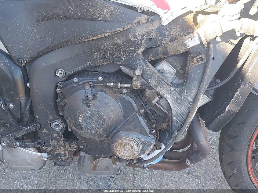 2011 Honda Cbr VIN JH2PC4068BK400050 IAAI salvage auction — THEFT, Salvage (California), sold $1,725 on 2026-07-22 (photo 8)