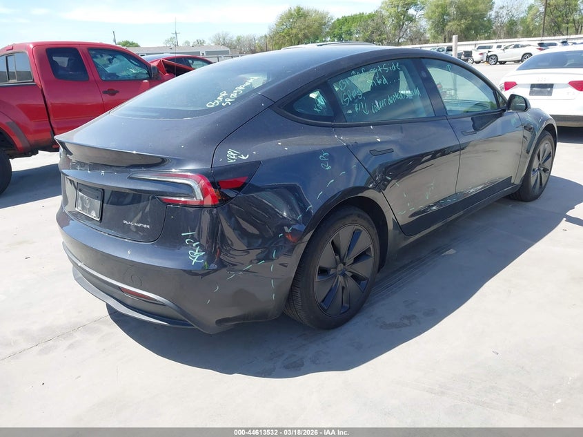 2024 Tesla Model 3 VIN 5YJ3E1EB5RF738891 IAAI salvage auction — RIGHT SIDE, Salvage Title, sold $19,600 on 2026-07-21 (photo 4)