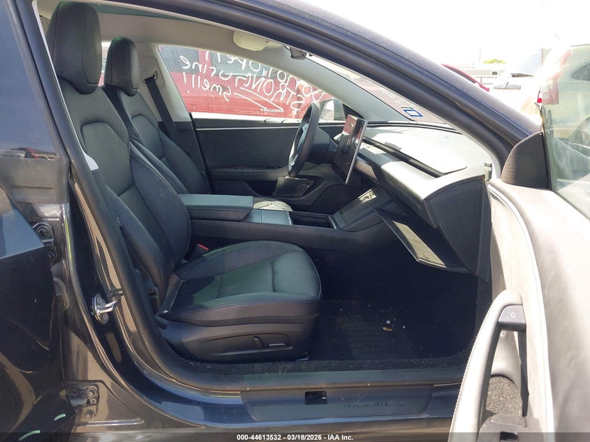2024 Tesla Model 3 VIN 5YJ3E1EB5RF738891 IAAI salvage auction — RIGHT SIDE, Salvage Title, sold $19,600 on 2026-07-21 (photo 5)