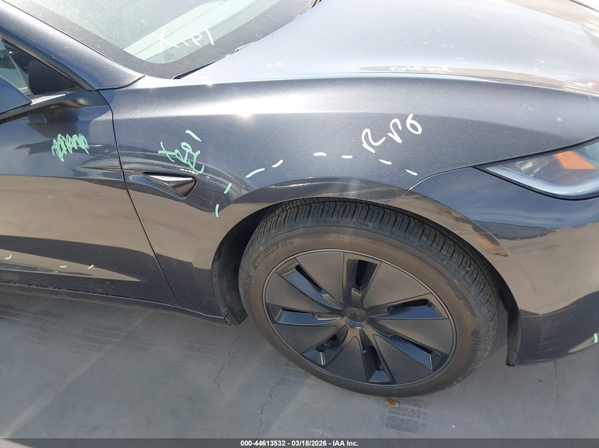 2024 Tesla Model 3 VIN 5YJ3E1EB5RF738891 IAAI salvage auction — RIGHT SIDE, Salvage Title, sold $19,600 on 2026-07-21 (photo 6)