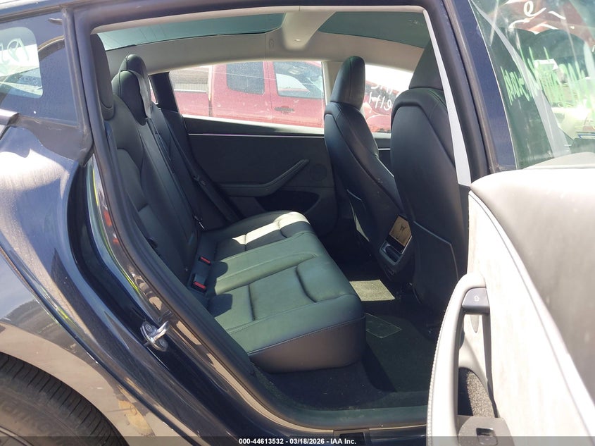 2024 Tesla Model 3 VIN 5YJ3E1EB5RF738891 IAAI salvage auction — RIGHT SIDE, Salvage Title, sold $19,600 on 2026-07-21 (photo 8)