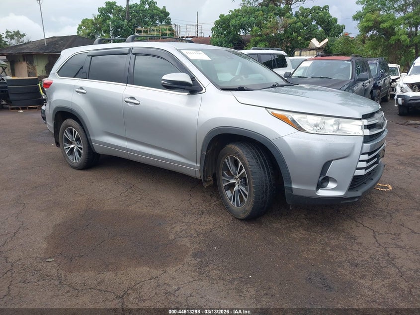 2017 Toyota Highlander VIN 5TDZZRFH5HS196993 IAAI salvage auction — LEFT FRONT, Clear (Hawaii), sold $5,025 on 2026-07-21 (photo 1)