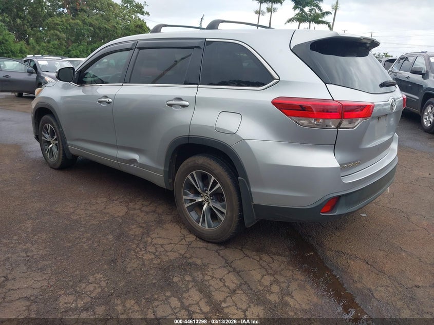 2017 Toyota Highlander VIN 5TDZZRFH5HS196993 IAAI salvage auction — LEFT FRONT, Clear (Hawaii), sold $5,025 on 2026-07-21 (photo 3)