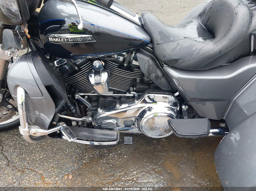 2021 Harley-davidson Tri glide ultra VIN 1HD1MAF13MB851975 IAAI salvage auction — REAR END, Salvage Title, sold $10,600 on 2026-07-16 (photo 9)