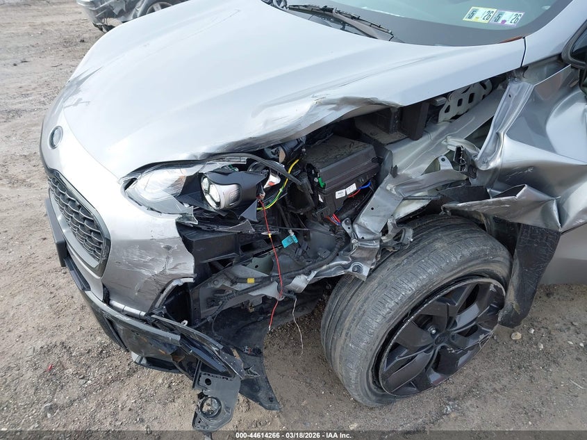 2022 Kia Sportage VIN KNDP6CACXN7988636 IAAI salvage auction — LEFT FRONT, Salvage (Pennsylvania), sold $3,300 on 2026-07-21 (photo 6)