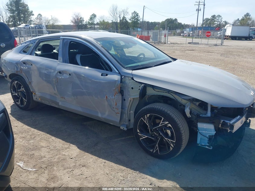 2025 Kia K5 VIN KNAG64J77S5312738 IAAI salvage auction — SIDE, Salvage (Virginia), sold $7,000 on 2026-07-31 (photo 6)