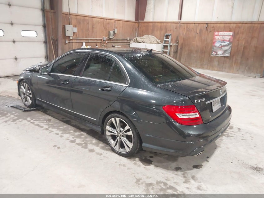 2014 Mercedes-benz C-klasse VIN WDDGF8AB6EA927815 IAAI salvage auction — FRONT END, Salvage Title, sold $1,150 on 2026-07-15 (photo 3)