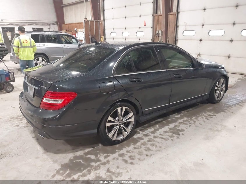 2014 Mercedes-benz C-klasse VIN WDDGF8AB6EA927815 IAAI salvage auction — FRONT END, Salvage Title, sold $1,150 on 2026-07-15 (photo 4)