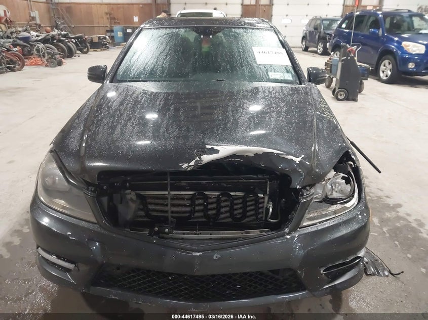 2014 Mercedes-benz C-klasse VIN WDDGF8AB6EA927815 IAAI salvage auction — FRONT END, Salvage Title, sold $1,150 on 2026-07-15 (photo 6)