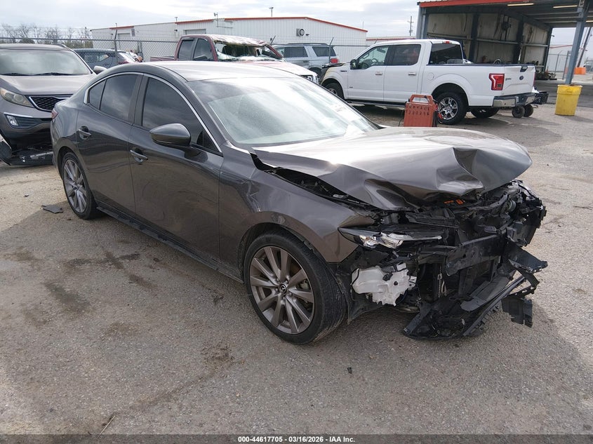 2019 Mazda 3 VIN 3MZBPADLXKM109500 IAAI salvage auction — TRANSMISSION, Salvage Title, sold $1,150 on 2026-07-21 (photo 1)