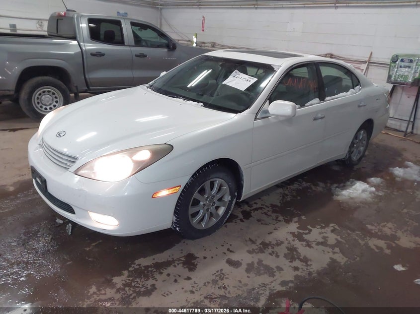 2002 Lexus ES VIN JTHBF30G020029053 IAAI salvage auction — NORMAL WEAR, Clear (Hawaii), sold $500 on 2026-07-24 (photo 2)