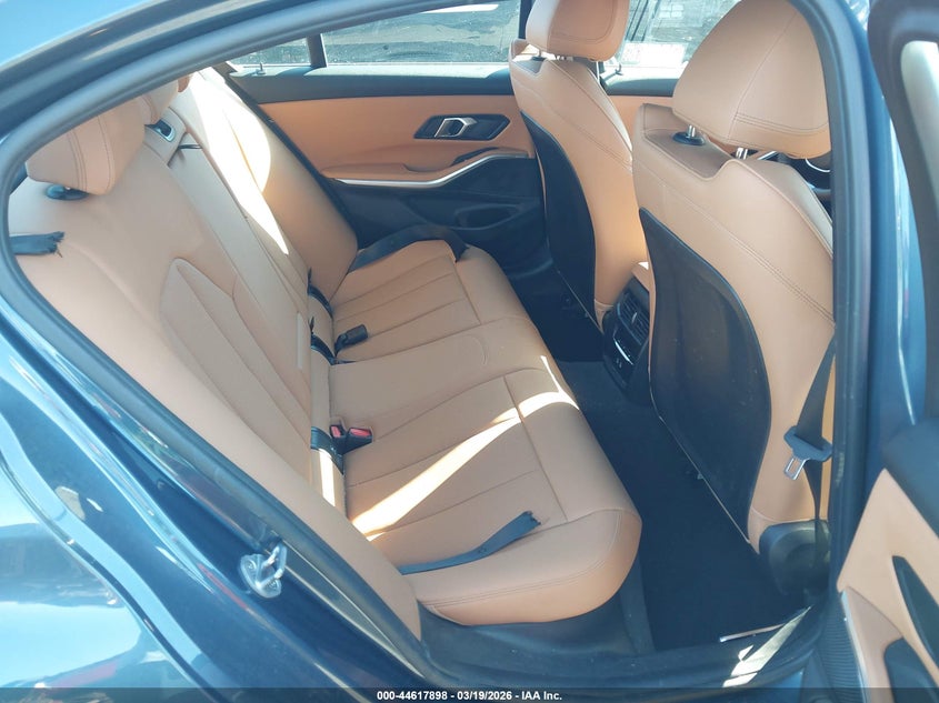 2025 BMW 3er VIN 3MW69CW0XS8F61496 IAAI salvage auction — THEFT, Clear - Dealer Only (California), sold $19,500 on 2026-08-24 (photo 8)