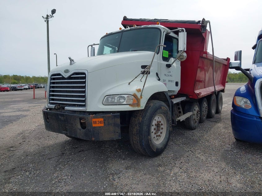 2006 Mack 600 rd600 VIN 1M1AK01Y26N002833 IAAI salvage auction — UNKNOWN, Salvage (Alabama), sold $7,550 on 2026-07-22 (photo 2)