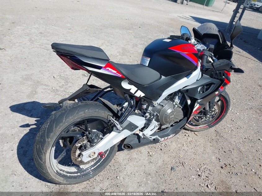 2025 Aprilia Rs VIN ZD4XEUA00S6002180 IAAI salvage auction — FRONT END, Original (Texas), sold $1,450 on 2026-07-22 (photo 4)