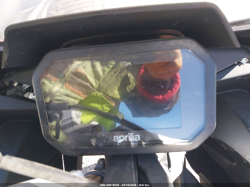 2025 Aprilia Rs VIN ZD4XEUA00S6002180 IAAI salvage auction — FRONT END, Original (Texas), sold $1,450 on 2026-07-22 (photo 7)