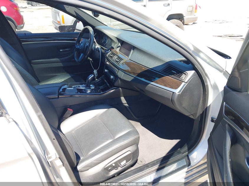 2015 BMW 5er VIN WBA5A5C56FD523190 IAAI salvage auction — LEFT FRONT, Salvage Title, sold $3,225 on 2026-07-16 (photo 5)