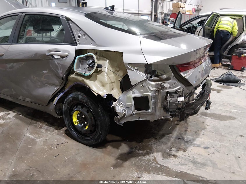 2023 Hyundai Elantra VIN KMHLL4AG4PU542367 IAAI salvage auction — REAR END, Salvage (Oklahoma), sold $3,000 on 2026-07-06 (photo 6)