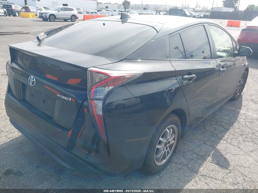 2018 Toyota Prius VIN JTDKBRFU0J3060216 IAAI salvage auction — LEFT & RIGHT, Salvage Title, sold $2,750 on 2026-07-20 (photo 4)