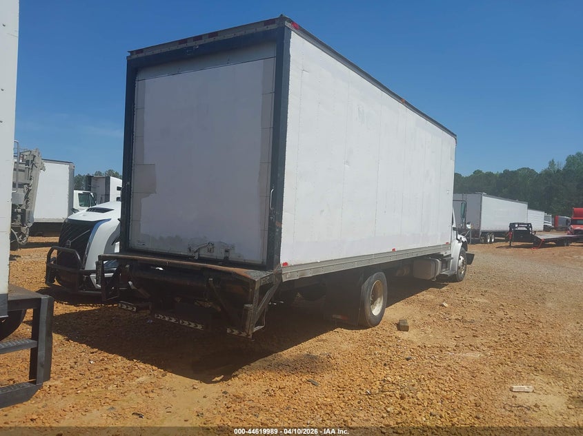 2005 Freightliner M2 106 VIN 1FVACWDC35HV02257 IAAI salvage auction — FRONT & REAR, Salvage (Georgia), sold $1,325 on 2026-07-22 (photo 4)