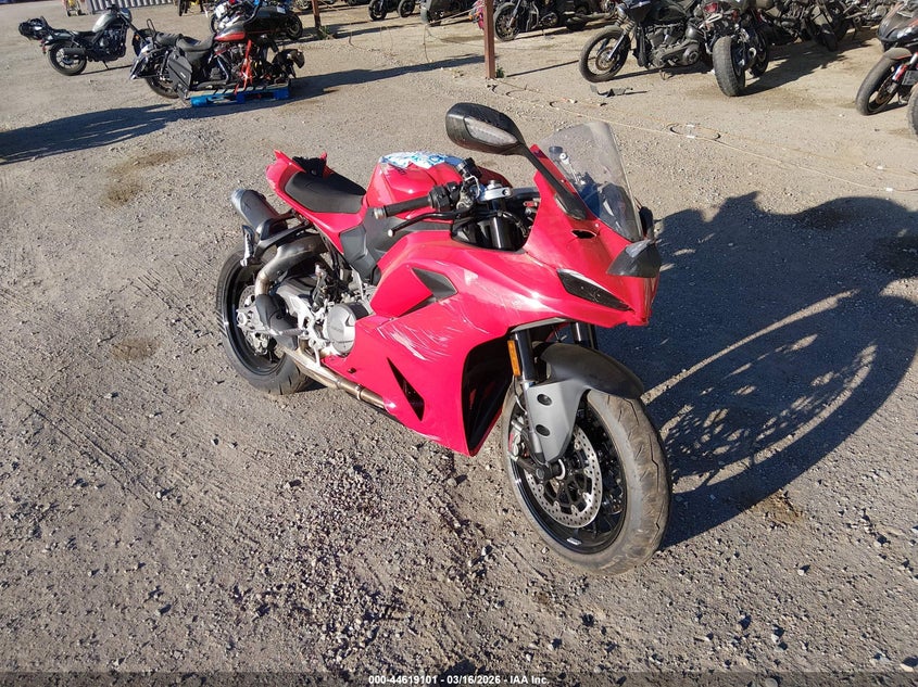 2026 Ducati Panigale VIN ZDMHAU8TXTB003359 IAAI salvage auction — REAR END, Salvage Title, sold $5,450 on 2026-08-10 (photo 1)