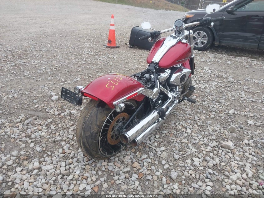 2025 Harley-davidson Breakout VIN 1HD1YE910SB021734 IAAI salvage auction — THEFT, Salvage (Kentucky), sold $10,300 on 2026-07-08 (photo 4)