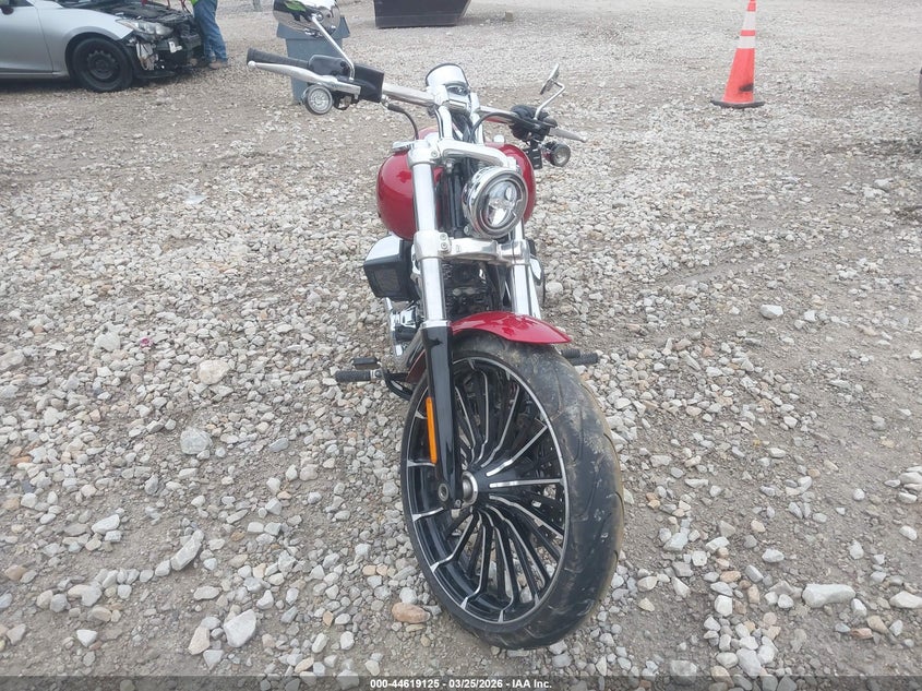 2025 Harley-davidson Breakout VIN 1HD1YE910SB021734 IAAI salvage auction — THEFT, Salvage (Kentucky), sold $10,300 on 2026-07-08 (photo 5)