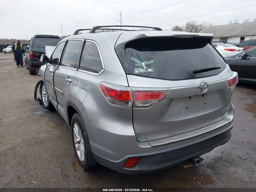 2016 Toyota Highlander VIN 5TDBKRFH9GS266158 IAAI salvage auction — FRONT END, Salvage - Greater Than 75% (Maryland), sold $3,250 on 2026-07-08 (photo 3)