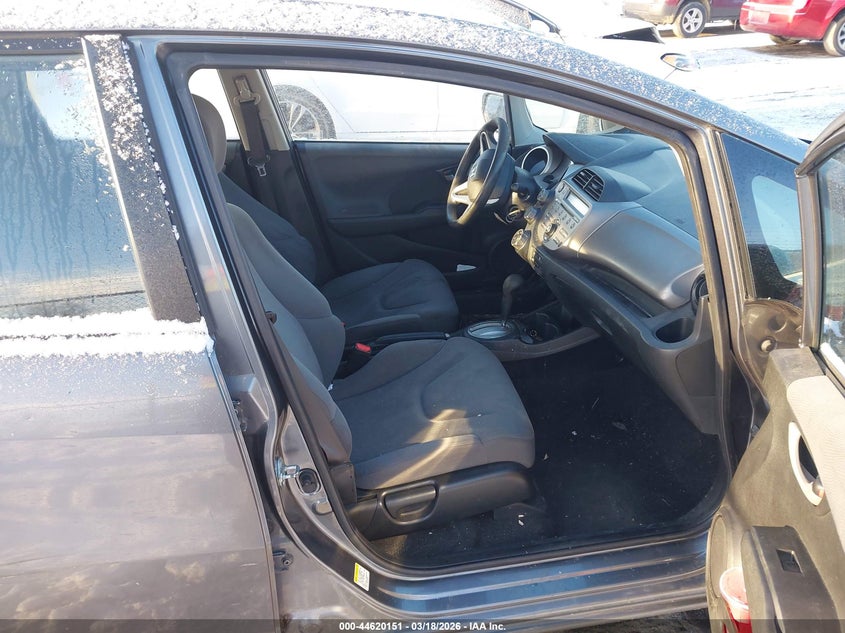 2013 Honda Fit VIN JHMGE8H31DC071742 IAAI salvage auction — FRONT END, Salvage (Iowa), sold $375 on 2026-07-13 (photo 5)