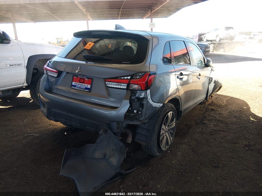 2024 Mitsubishi Outlander VIN JA4ARUAU8RU008690 IAAI salvage auction — SIDE, Salvage (Arizona), sold $200 on 2026-07-28 (photo 4)