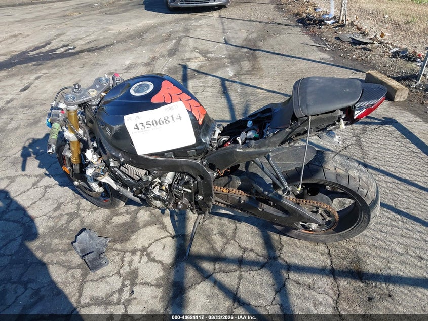 2016 Suzuki Gsx VIN JS1GR7MA1G2100472 IAAI salvage auction — ALL OVER, Salvage Title, sold $1,200 on 2026-07-16 (photo 9)