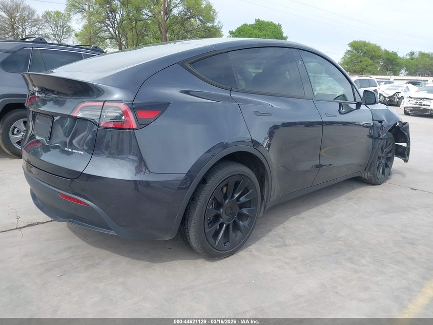 2024 Tesla Model y VIN 7SAYGDEE3RA229264 IAAI salvage auction — FRONT END, Original (Texas), sold $10,400 on 2026-07-12 (photo 4)