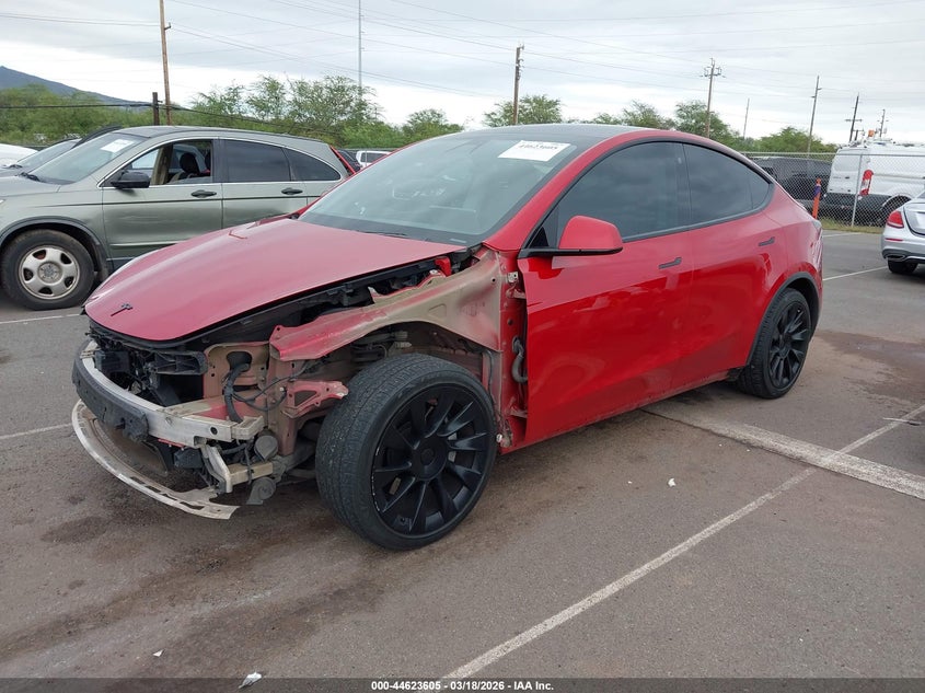 2021 Tesla Model y VIN 5YJYGDEE8MF084621 IAAI salvage auction — LEFT FRONT, Salvage (Hawaii), sold $4,425 on 2026-07-23 (photo 2)