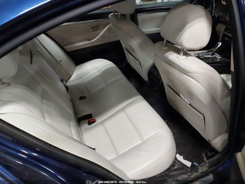 2015 BMW 5er VIN WBA5A7C55FD627357 IAAI salvage auction — RIGHT FRONT, Salvage Title, sold $1,225 on 2026-07-15 (photo 8)