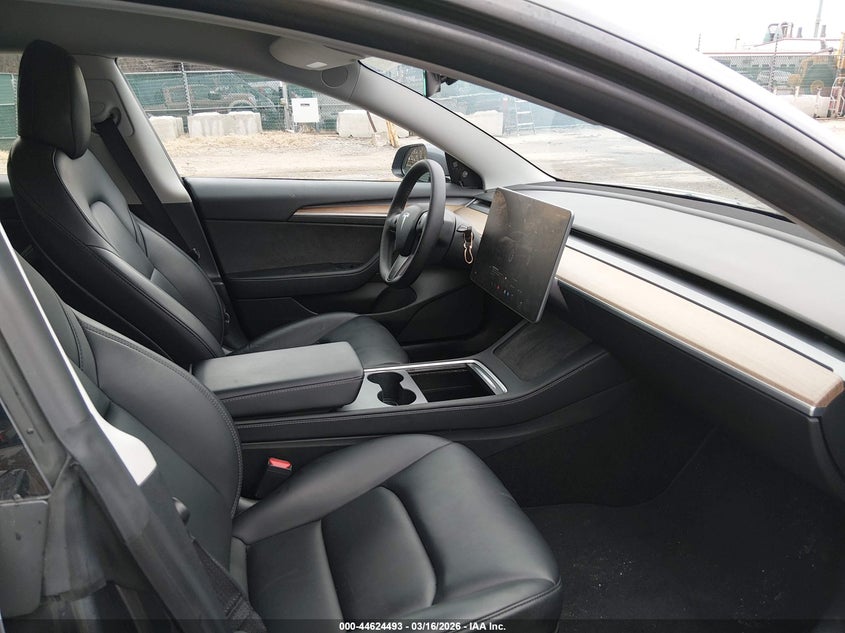2022 Tesla Model 3 VIN 5YJ3E1EB4NF246654 IAAI salvage auction — SIDE, Salvage Title, sold $17,325 on 2026-07-16 (photo 5)