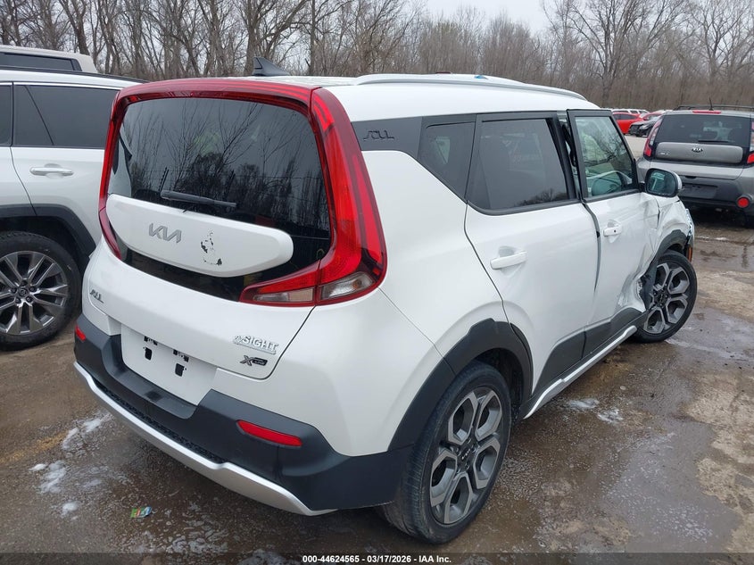 2022 Kia Soul VIN KNDJ23AUXN7151461 IAAI salvage auction — RIGHT SIDE, Salvage Title, sold $4,175 on 2026-07-29 (photo 4)